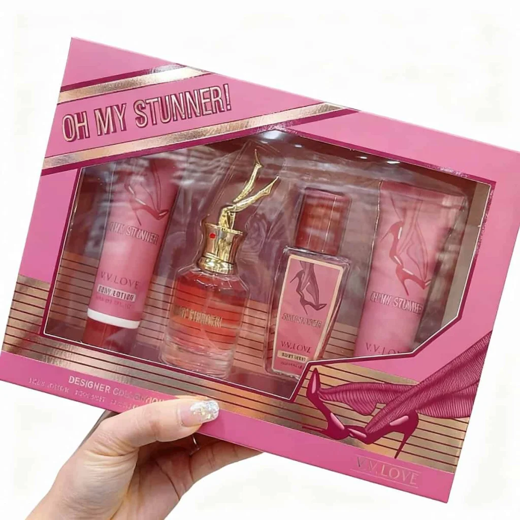 Set Cadou VV Love Oh My Stunner Parfum și Loțiuni, 4 piese - imagine 2