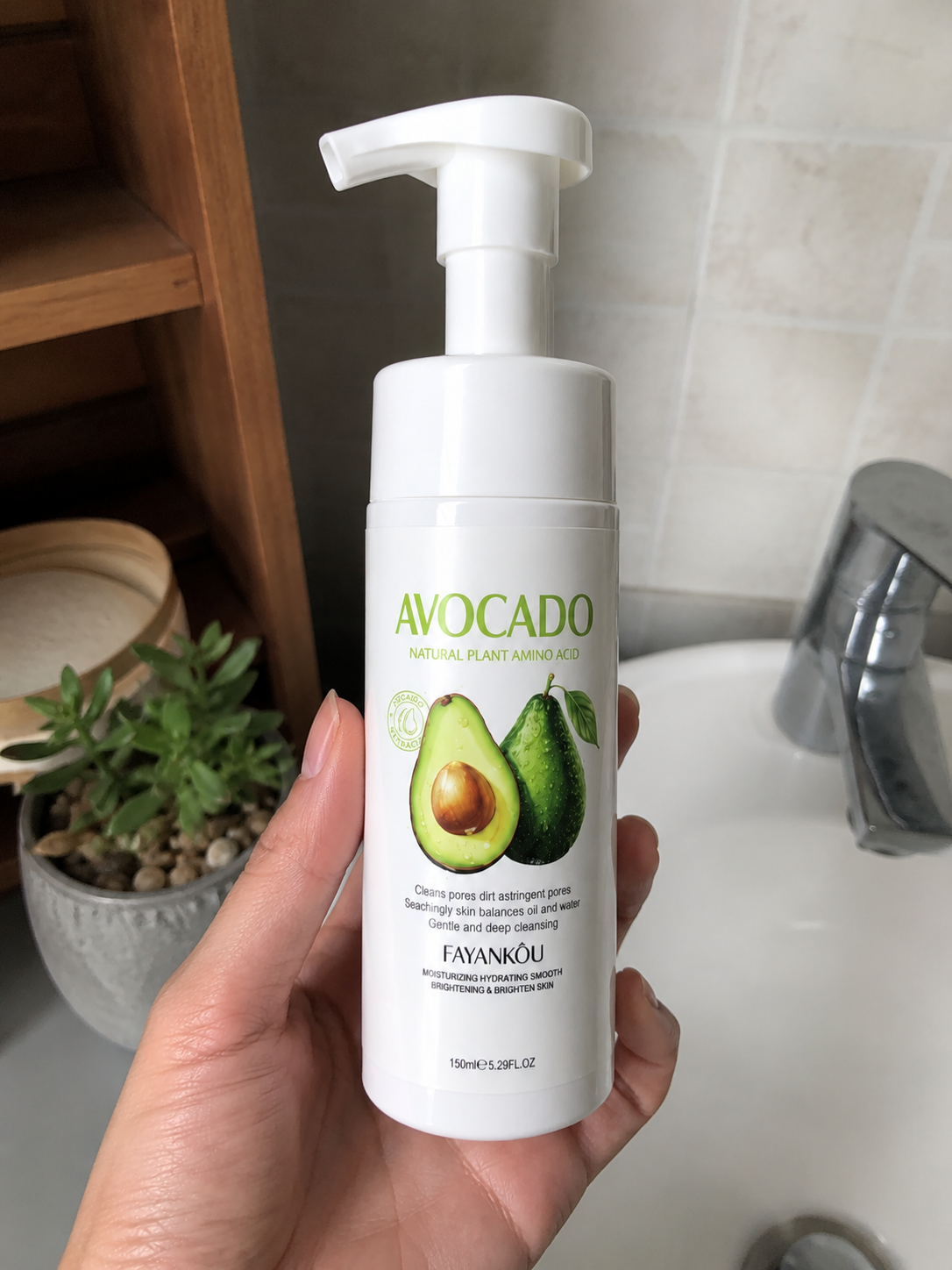 Spumă de Curățare Față cu Avocado, FAYANKOU, 150 ml